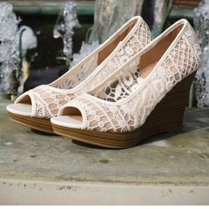 Off-White Krochet Wedges